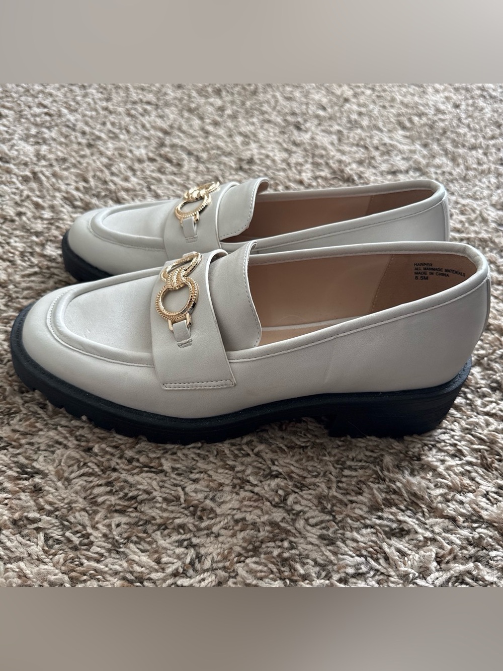NEW Crown & Ivy Harper Loafer in cream, size 8.5